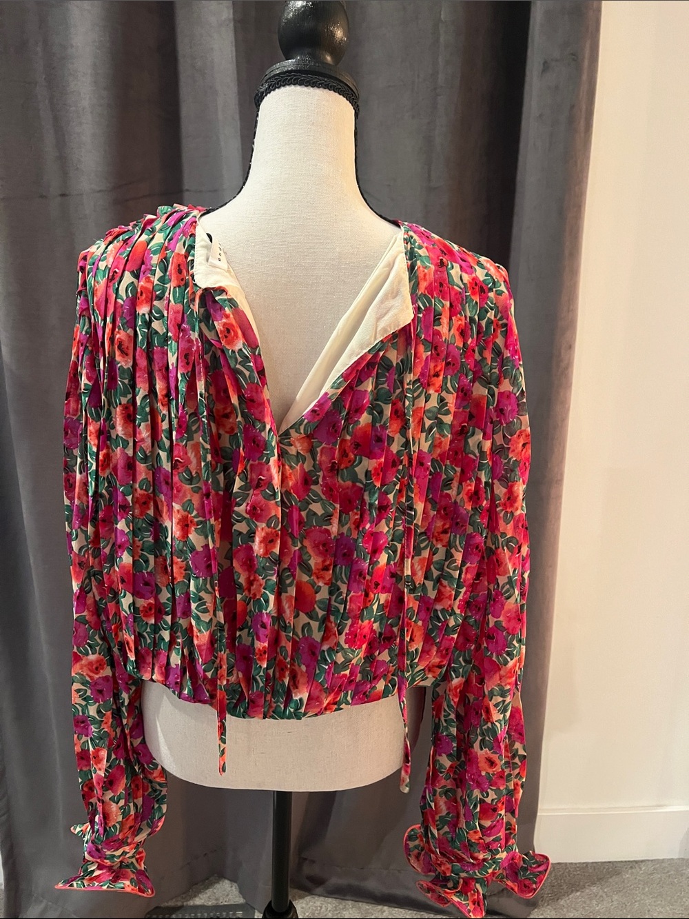 Endless Rose Pink & Green Floral Pleated Blouse - Picture 4 of 7